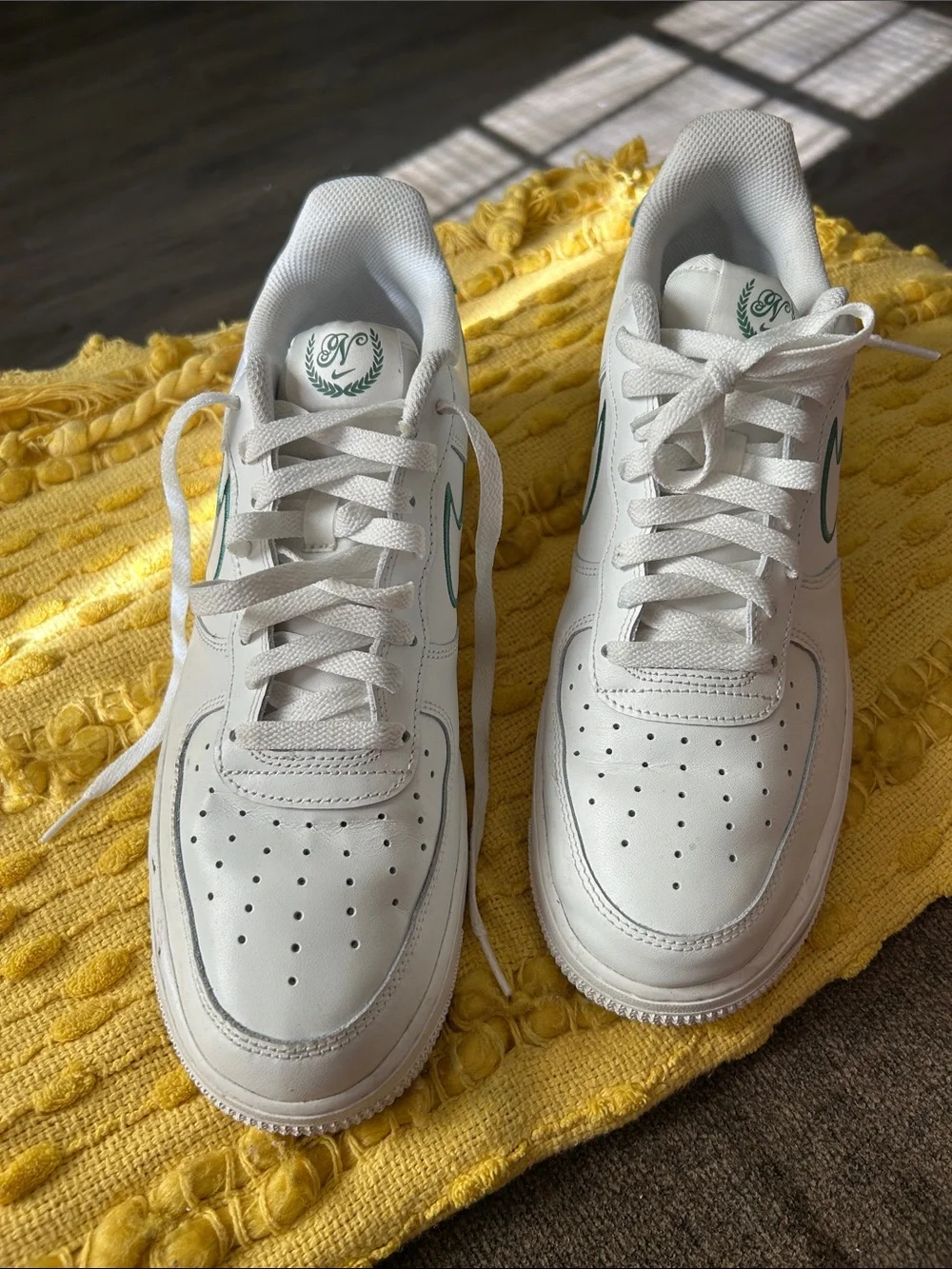 Nike White Low-Top Sneakers with Green Swoosh